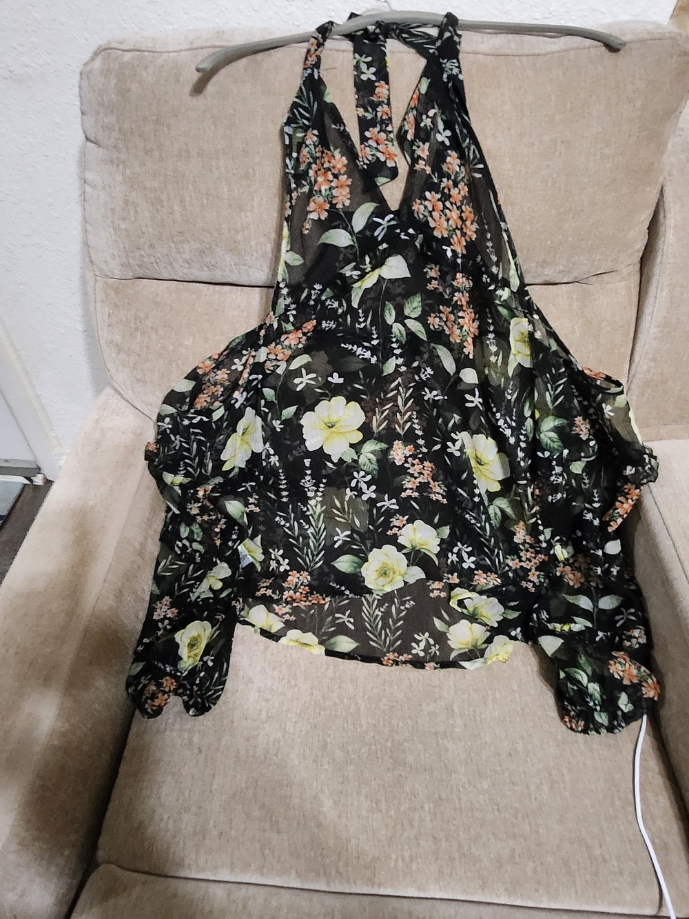 Women’s Black Floral Halter Tie-Back Top